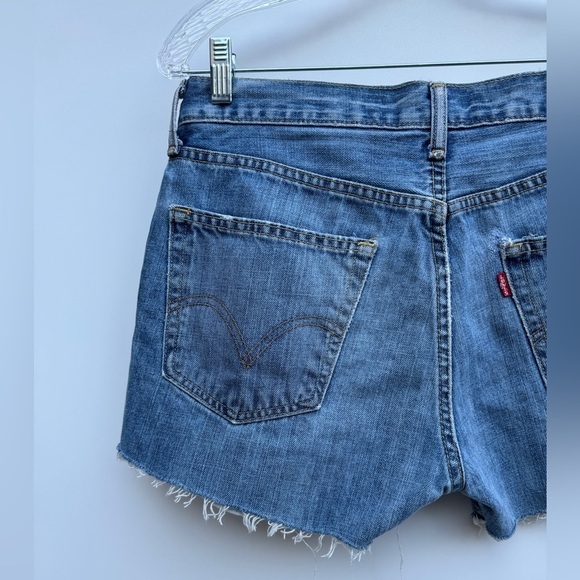 NWT Levi’s Straight Fit 505 Repaired Vintage Jean Cut Off Raw Hem Shorts Size 31 - Picture 7 of 14
